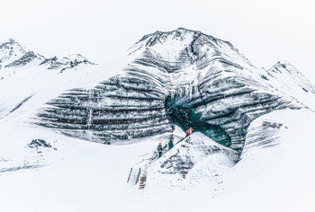 Approach to Katla Ice Cave
